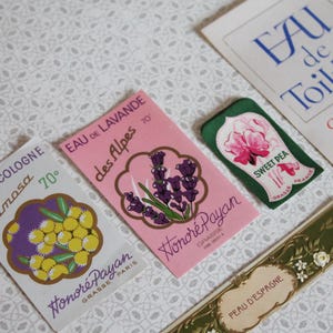 Etiquettes de flacon parfum, parfum de France, Années 50, collection, parfum ancien, 4366