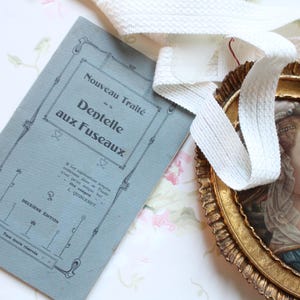 Lace-making method from France, bobbin lace, vintage lace pattern, 4806