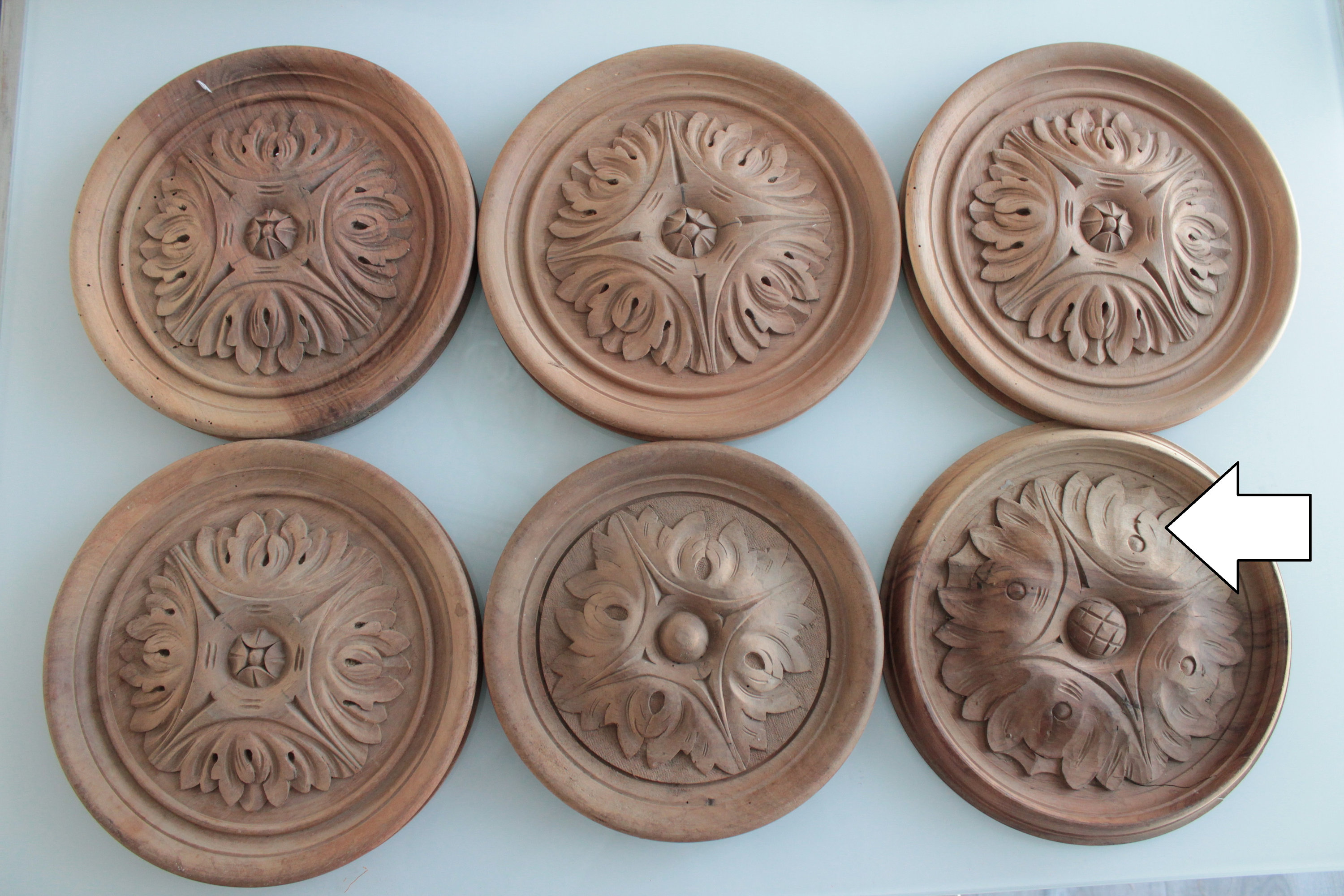 Retro Rosewood Natural Solid Wood Ornament, 3720