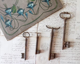 Antique french key, 4850