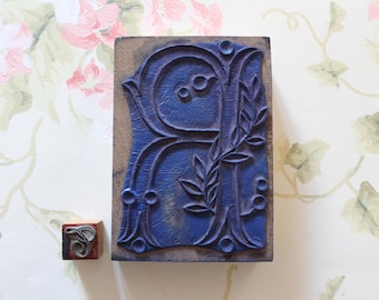 French rubber stamp, R Monogram 1910's  for customization, embroidery, textile arts, paper arts, 4573