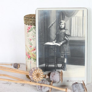 Grande CDV, Photographie ancienne Carte de visite Ecolière J. CARON Nancy, 16.5 x 10.8 cm, 4265