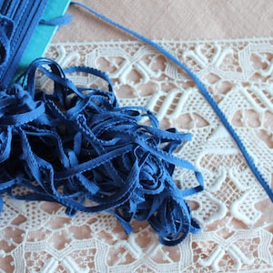 Blauwe Piping Braid 4 mm verkocht in 3 ml, 3,28y, 380