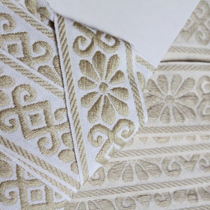 Passamaneria jacquard con fiori geometrici bicolore, 5 cm - 2" di larghezza, 1 metro - 1,09y, 100% acrilico Dralon, prodotto in Francia, 2846