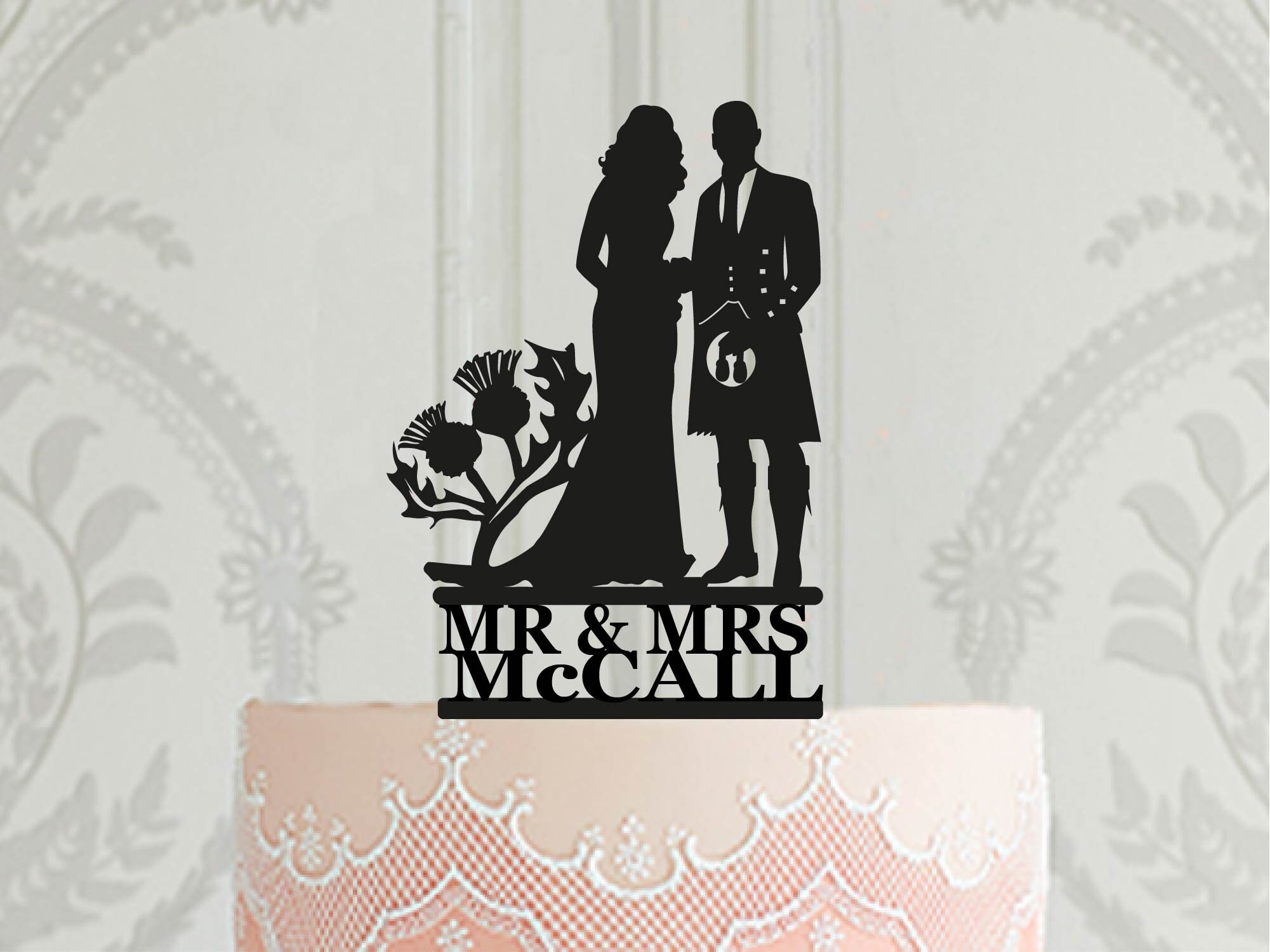 Scottish Wedding Cake Topper - Groom in kilt silhouette, Personalised cake topper, Custom cake decor, Wedding decoration, Bride and groom