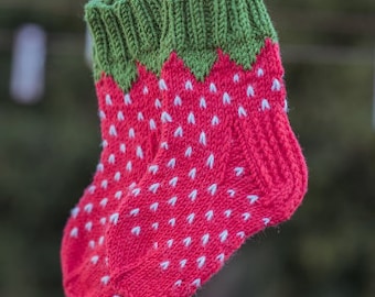 PATTERN for strawberry socks - baby socks - instant download knitting PATTERN