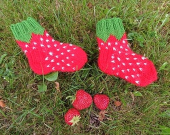 Hand knitted baby socks - First baby socks - Wool socks for baby