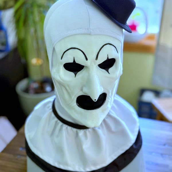 Psycho Clown Mask (v4 mask attached to hood)