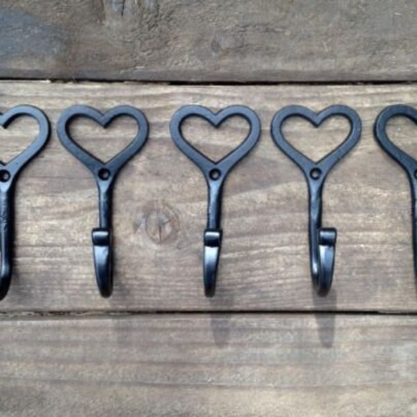 5 X Hand Made Heart Hook Shaker Love Wrought Iron Coat Hooks Vintage Style Shabby Chic