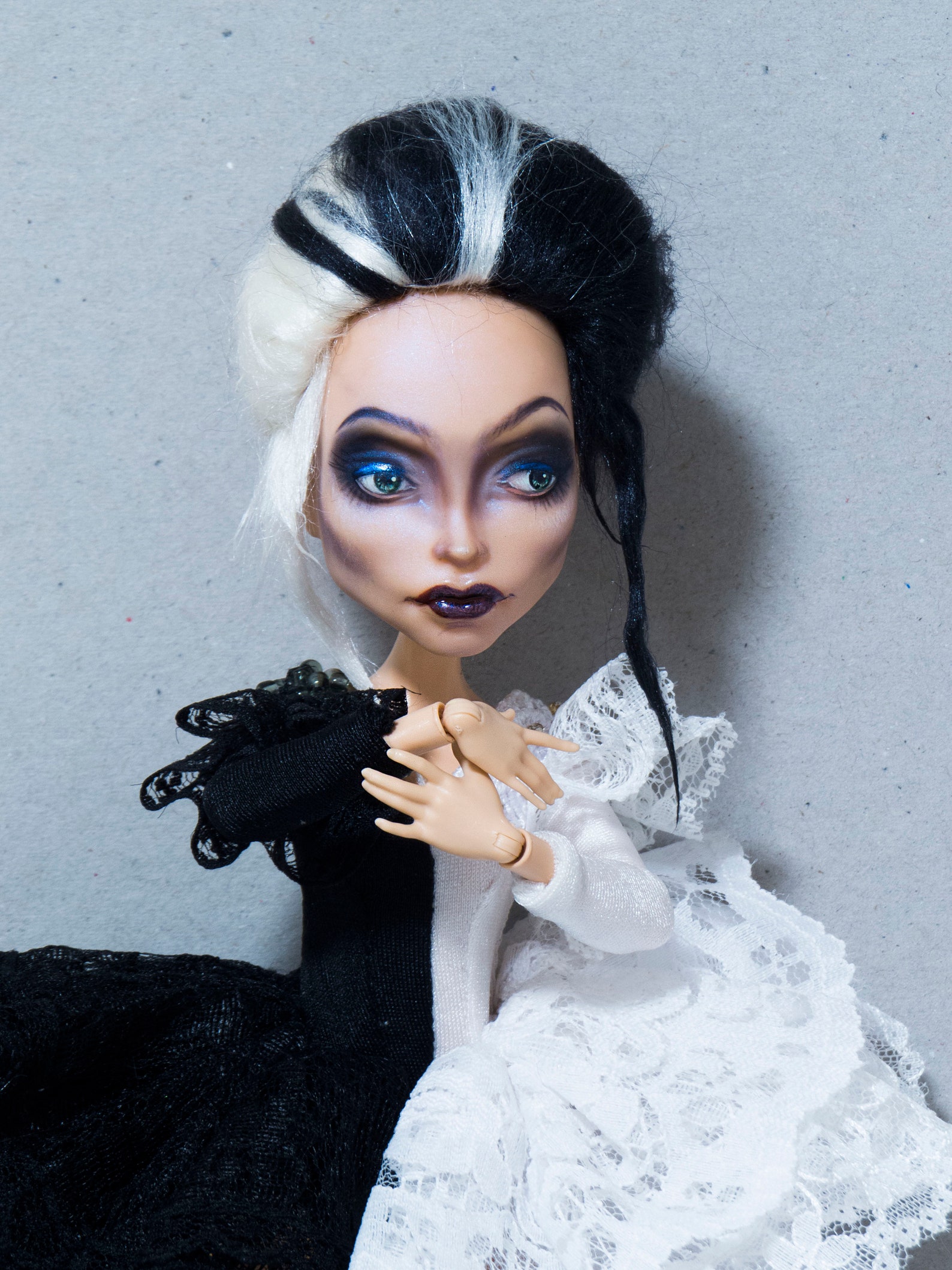 ooak custom monster high doll outfit full set ballet headmistress bloodhood two colours black white ballerina pointe shoes swan ooak custom monster high doll outfit full set ballet headmistress bloodhood two colours black white ballerina pointe shoes swan