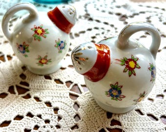 Vintage Porcelain Salt & Pepper Bold Florals Fine Porcelain Japan Gold Leafing Hand Paint Gold Leafing Unique Gift Collects Teapots Fall Fun