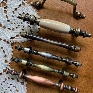 Vintage Hardware Knobs SET of (3) Drawer Pulls Shabby Chic Cabinet Paintable Dresser Pulls Farmhouse Decor Handles Restoration Hardware USA