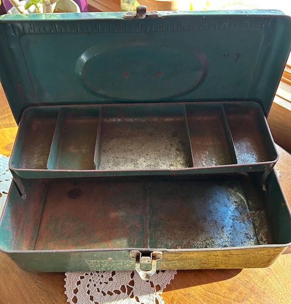 アンティーク雑貨 IRON TOOL BOX アンティーク雑貨 IRON TOOL BOX Vintage Metal Blue Tool Box With