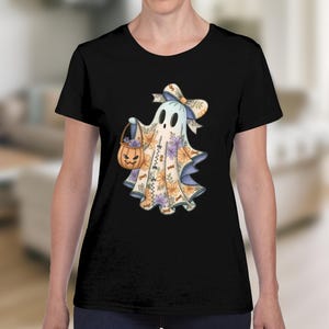 Floral Ghost T-Shirt, Cute Halloween Ghost, Spooky Season Shirt, Festive Ghost Shirt, Pumpkin Basket Tee, Autumn Vibes, Girly Ghost Shirt