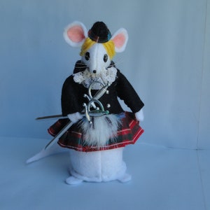 Felt Mouse Scottish Highlander Sword Dancer