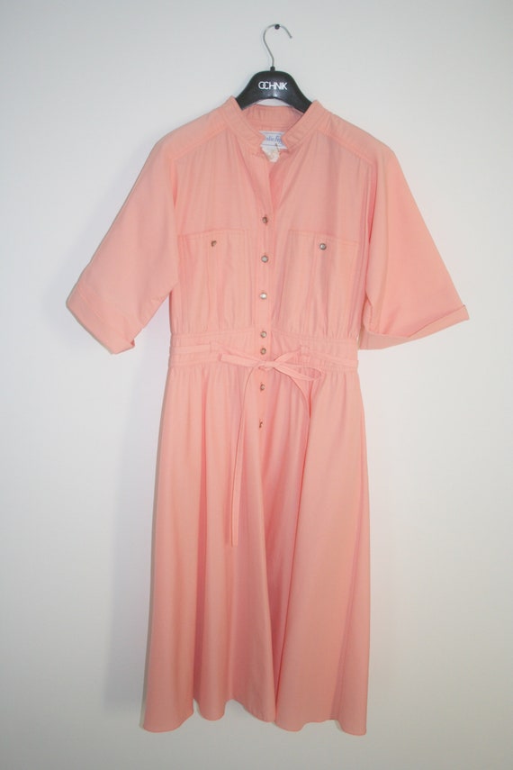 Leslie Fay Vintage '80s Peach Button-Front Midi Sh