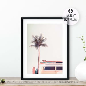 Camper retro con tablas de surf impresión Palm Tree impresión Vintage van impresión Boho pared arte Surf impresión Ocean art Combi van wall print Beach imprimible