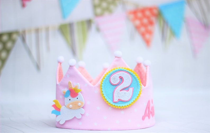 Bavoir bébé personnalisé-brodé Princess Crown-nom du bébé cadeau d/'anniversaire