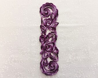 Roses Bookmark - Embroidered Lace - Book Lover's Gift