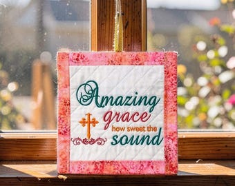 Christian Wall Hanging: "Amazing Grace How Sweet The Sound" Embroidered Message