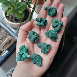 Botryoidal malachite, authentic malachite, natural malachite, natural crystals, natural malachite, healing crystal, polished crystals