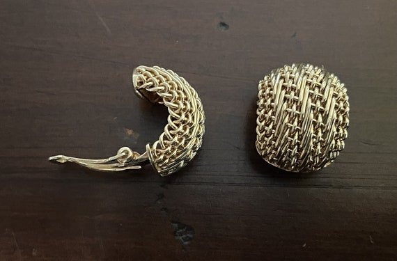 Woven Gold Motif ear clips in 14K yellow gold - image 3