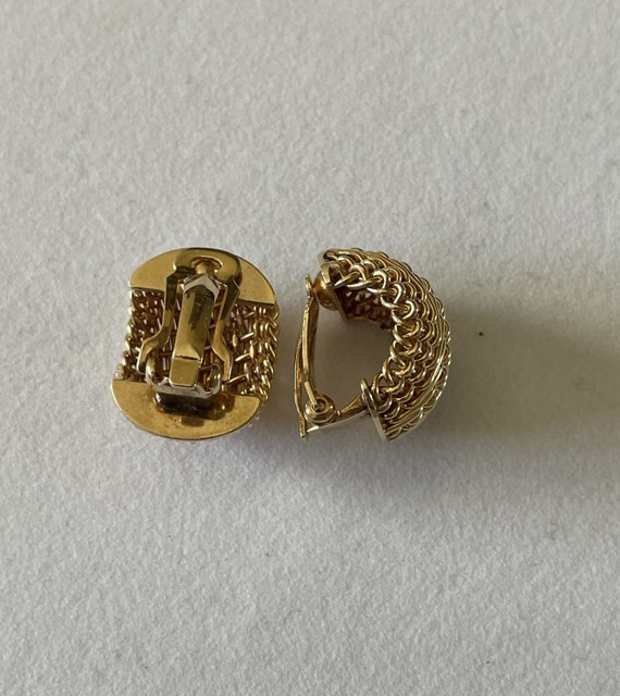 Woven Gold Motif ear clips in 14K yellow gold - image 5