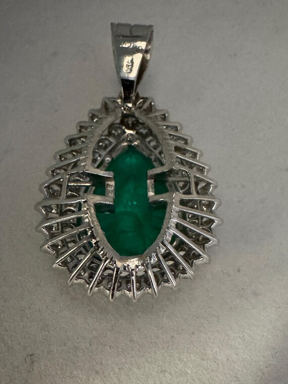 Emerald and diamond pendant - image 5