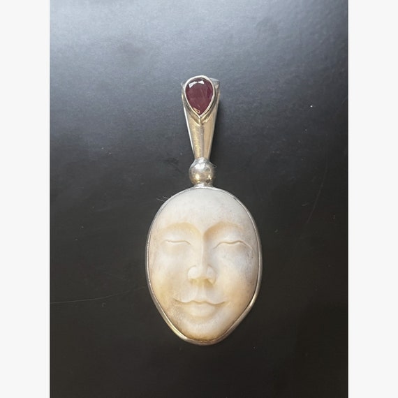 Oval Face Bone Face Pendants Oval Face Bone Face Pendants