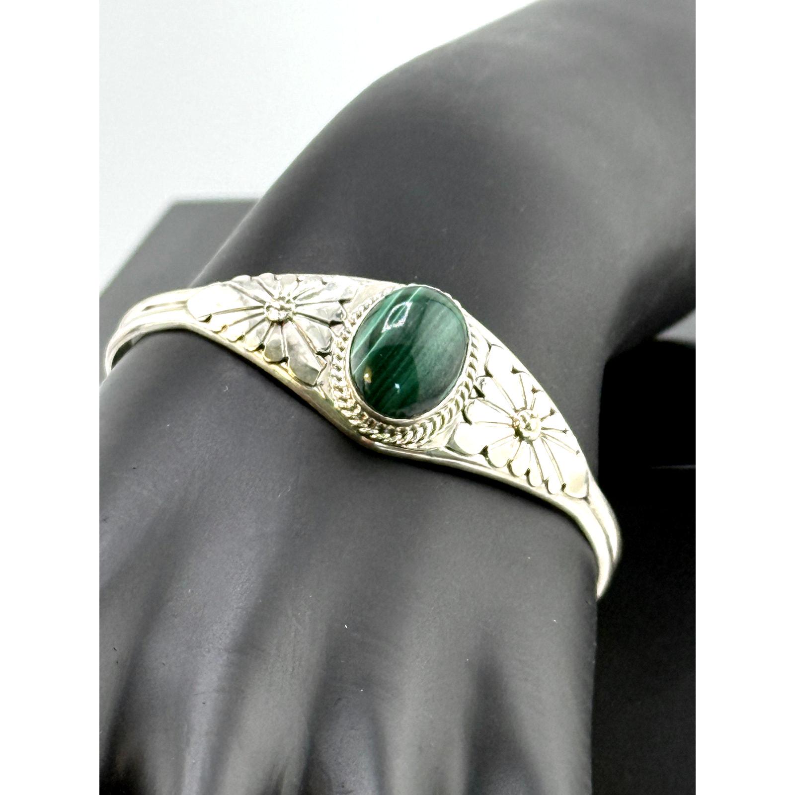 Navajo Sterling Silver Malachite Bracelet Cuff Renee Yazzie - Etsy