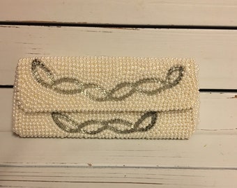 White and silver beaded clutch/ Vintage evening bag/ Formal beaded silver and white handbag/ cocktail bag/ Display handbag/ Prom clutch/