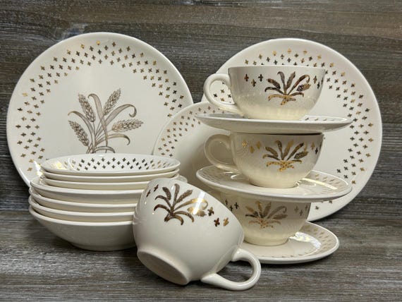 Fleur de lis dinnerware sets 2025