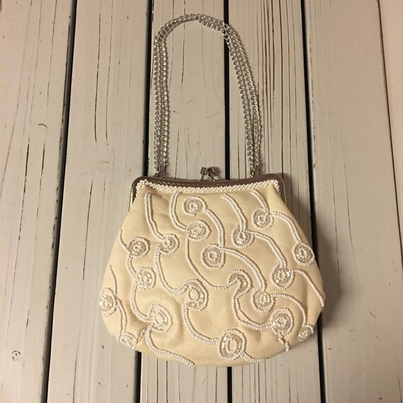 Leather and beaded white  evening bag: Cocktail p… - image 3