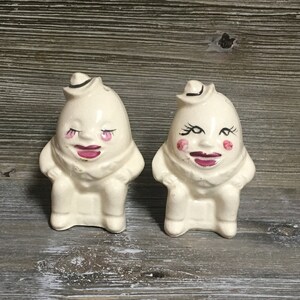 Anthropomorphic salt and pepper / Humpty Dumpty anthropomorphic salt and pepper/ Japan salt and peppers anthropomorphic eggs