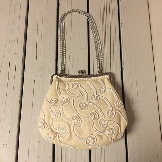 Leather and beaded white  evening bag: Cocktail p… - image 2