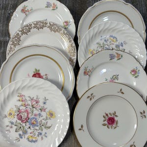 8 mismatched vintage floral bread plates