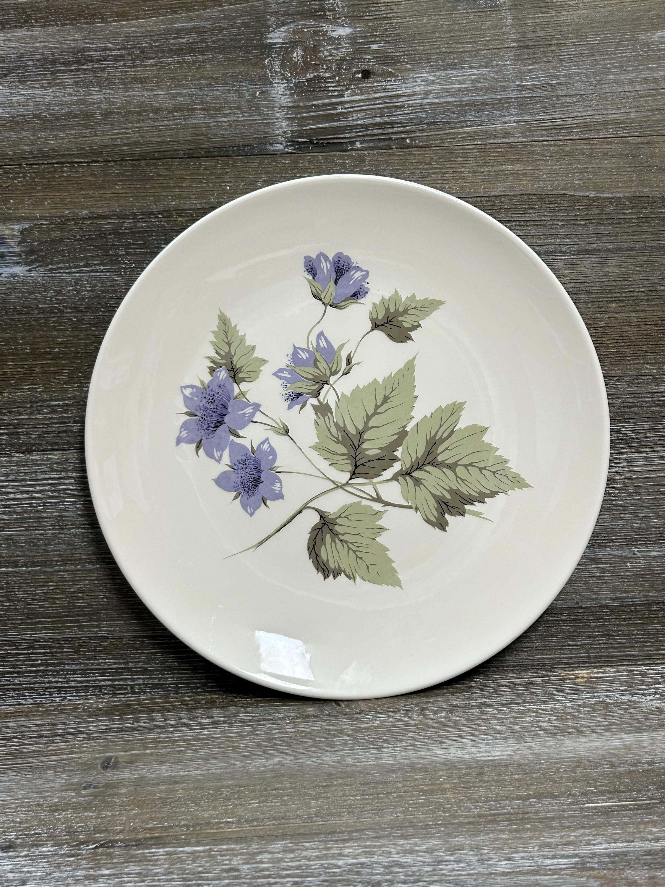 Set 4 Vintage Edwin Knowles Dinner Plates Milano/purpke Floral