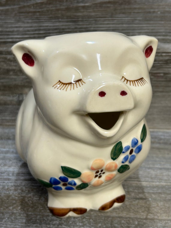 山本造船　CLASSIC PIG Murano Glass Pig Figurine sold at auction on 20th October