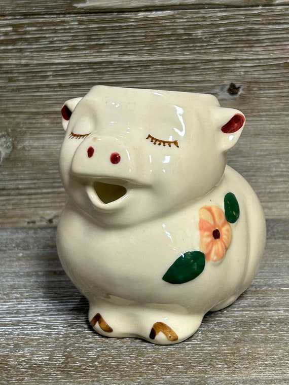Vintage Shawnee Pottery Pig Pitcher/vintage Ceramic Pig Pitcher