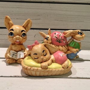 Set 3 small vintage Easter bunny ceramic figurines/Easter collectible ceramic decorations/Easter bunny decor