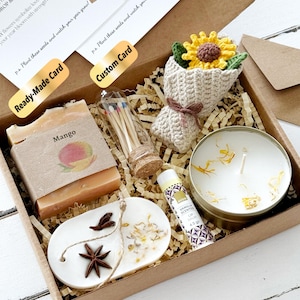 Personalized Birth Flower Gift Box - Self Care Gift w/ Custom or Ready-Made Card, Soy Candle, Crochet - Birthday Gift for Her, Best Friend