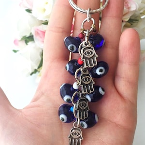 Hamsa keychain, hamsa evil eye keychain, yoga keychain, blue glass evil eye bead, evil eye protection, hamsa hand key chain, yoga accessory