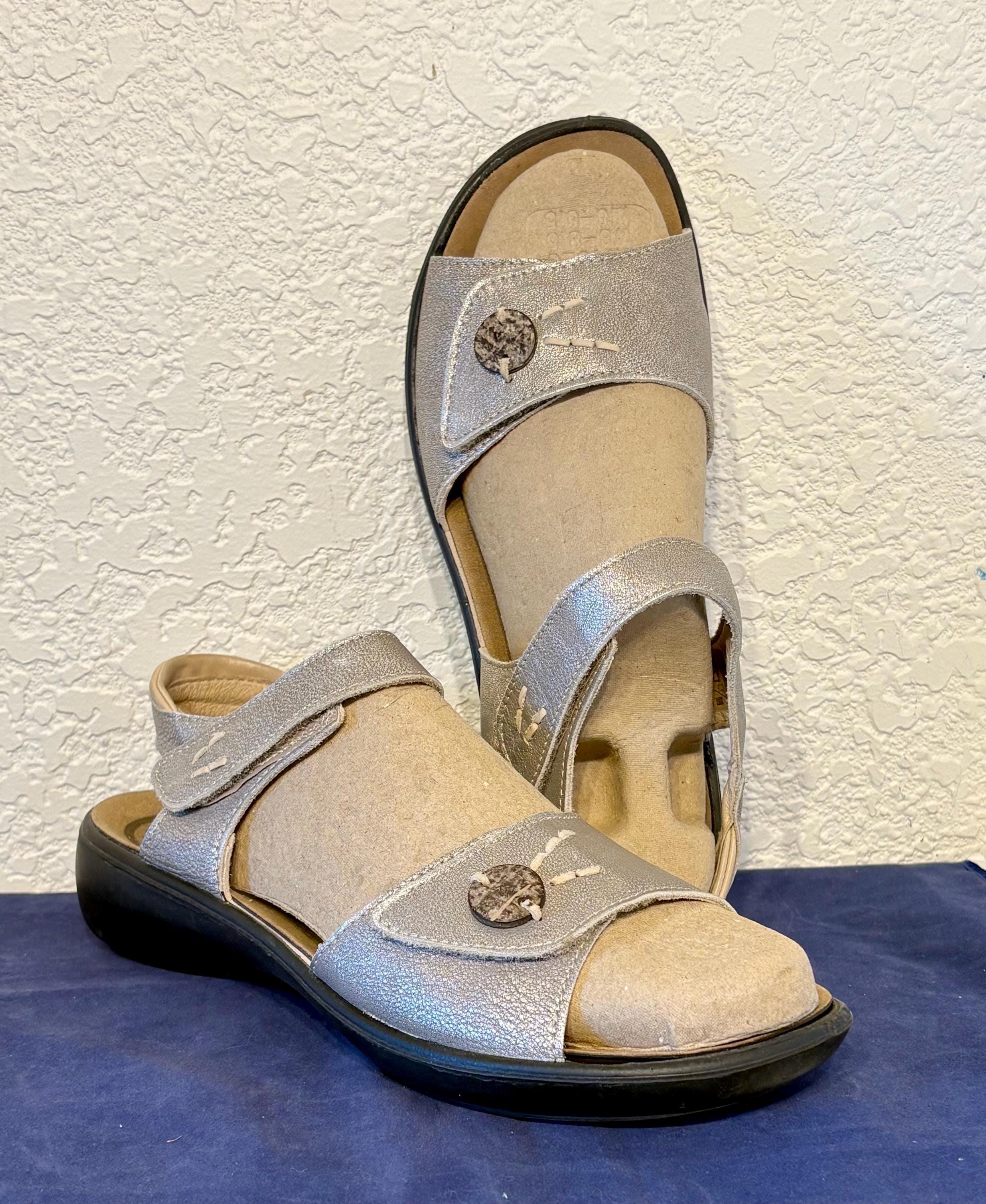 slim fit dress slacks HISPANITAS Danielle Heeled Sandal main image 1