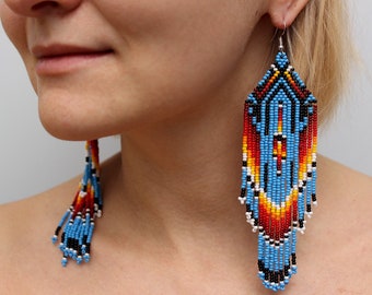 Brincos azuis nativos americanos com contas, brincos grandes com contas de semente, brincos huichol, brincos de declaração de moda tribal