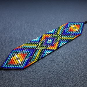 Geometric Huichol Bracelet, Tribal Geometric Bracelet, Beaded Cuff Bracelet, Native Beaded Bracelet, Seed Bead Bracelet, Authentic