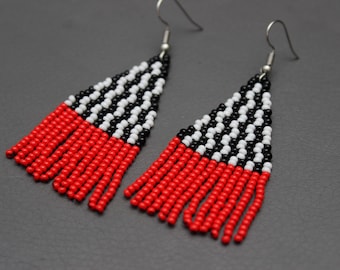 Minimalist red beaded earrings Red fringe earrings Long earrings Bright earrings Seed bead earrings Chandelier earrings