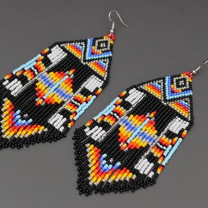 Boho Tribal Oorbellen, Beaded Oorbellen, Azteekse oorbellen, piramide oorbellen, grote bungelende oorbellen, verklaring oorbellen