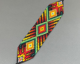 Bransoletka geometryczna Huichol, plemienna bransoletka geometryczna, bransoletka z koralików, bransoletka z koralików rodzimych, bransoletka z koralików nasiennych, autentyczna