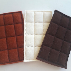 2 bars of chocolate made from felt shop accessories