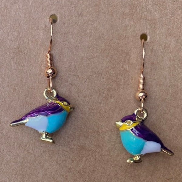 Pretty Song Bird Dangle/drop Earrings with  925 sterling silver ear hooks